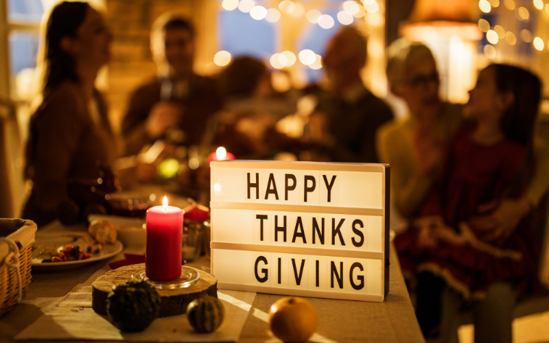 Creative Thanksgiving Décor Ideas for Your Front Yard 7